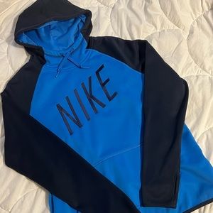 NIKE Kids Sweater Size Medium.
